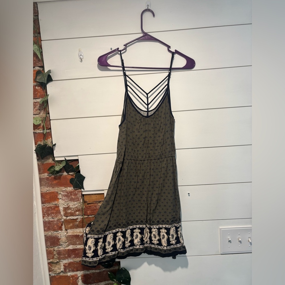 Size Large, Khaki/Dark-Green Boho Pattern Dress by J by Justify